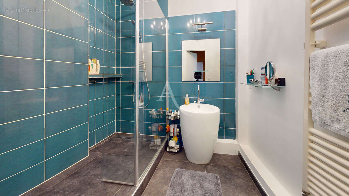 Appartement à LE MESNIL-LE-ROI
