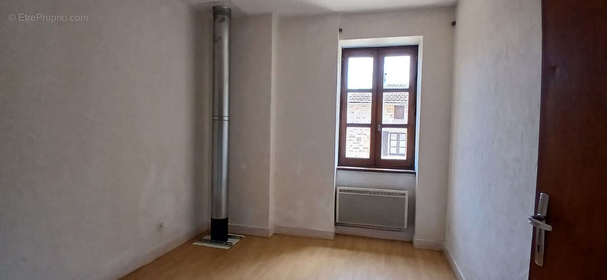 Appartement à FONS