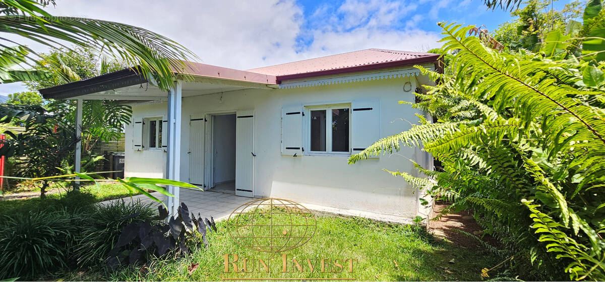 Photo 1 - Maison à SAINT-BENOIT