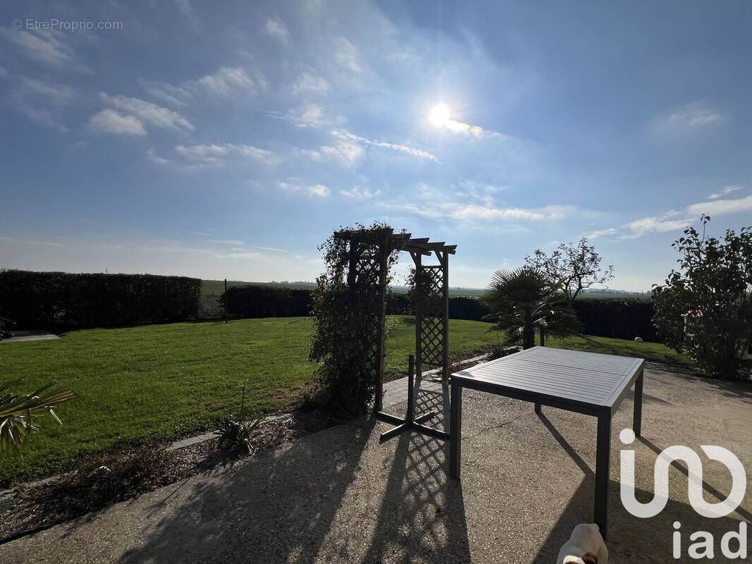 Photo 1 - Maison à ECOUIS