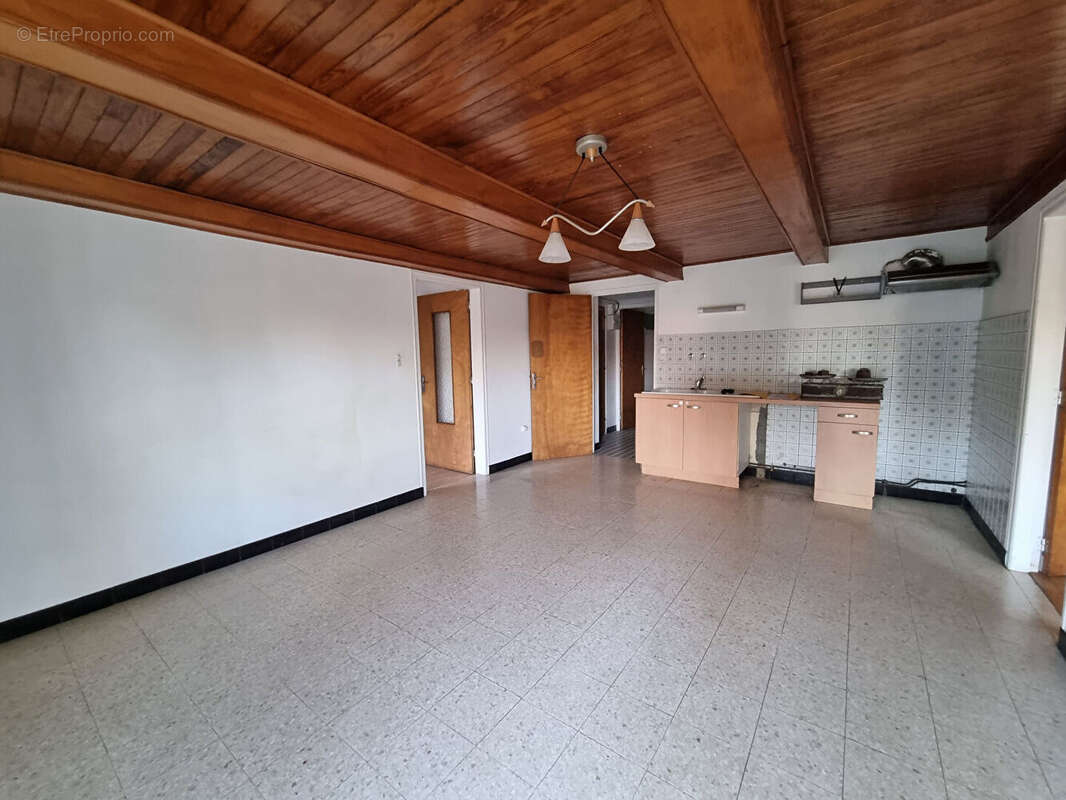 Ferme mitoyenne - LES ARCES  171.24 m2 - photo 9