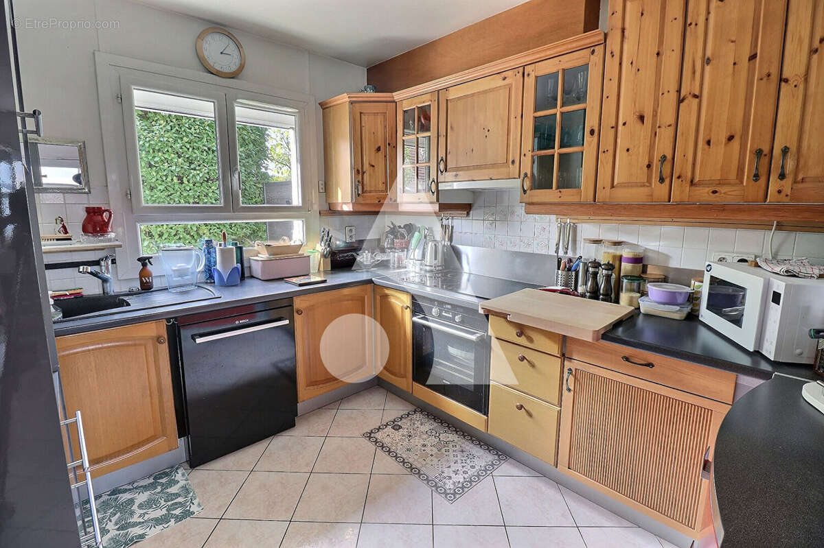 Maison à MERY-SUR-OISE