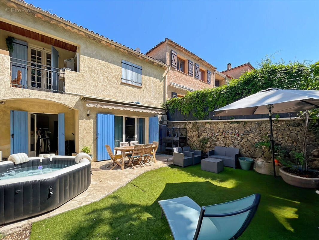 Maison à GRASSE