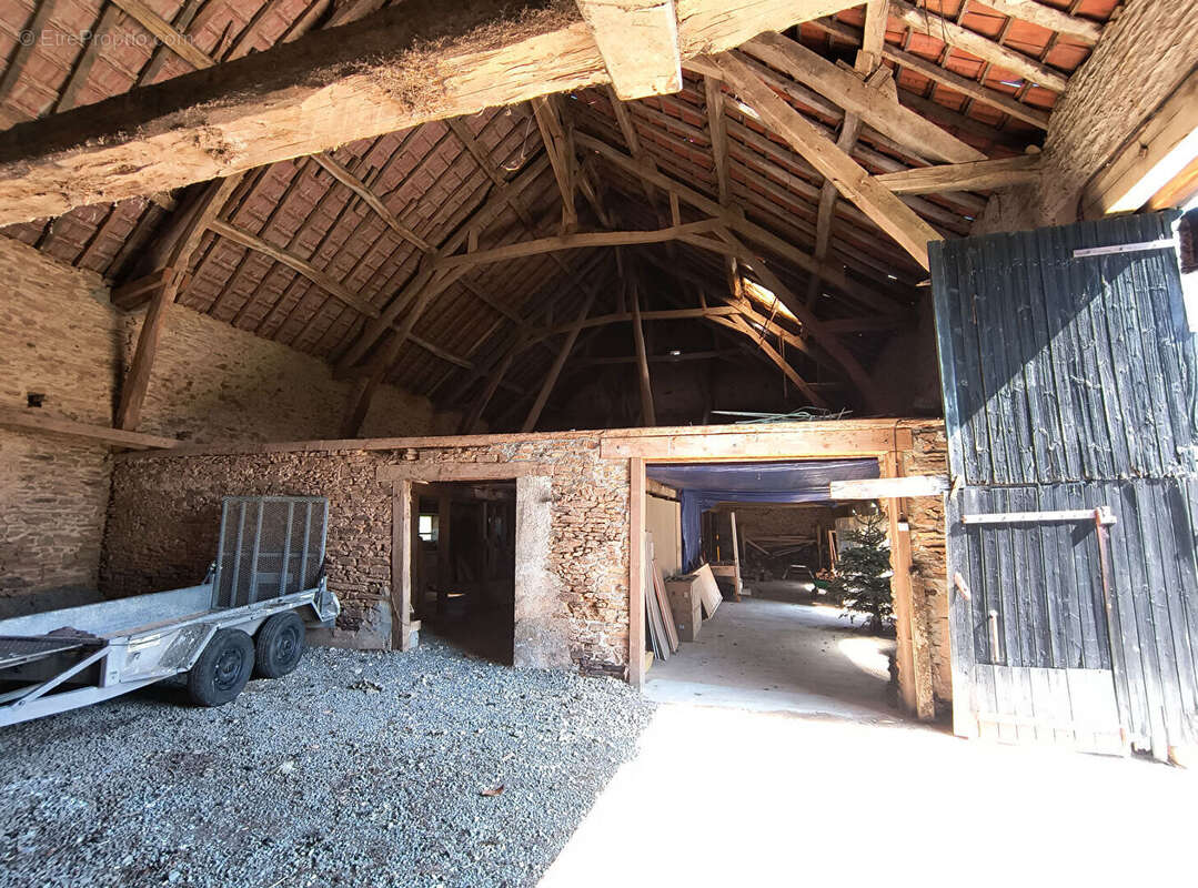 Maison à BOUSSAC