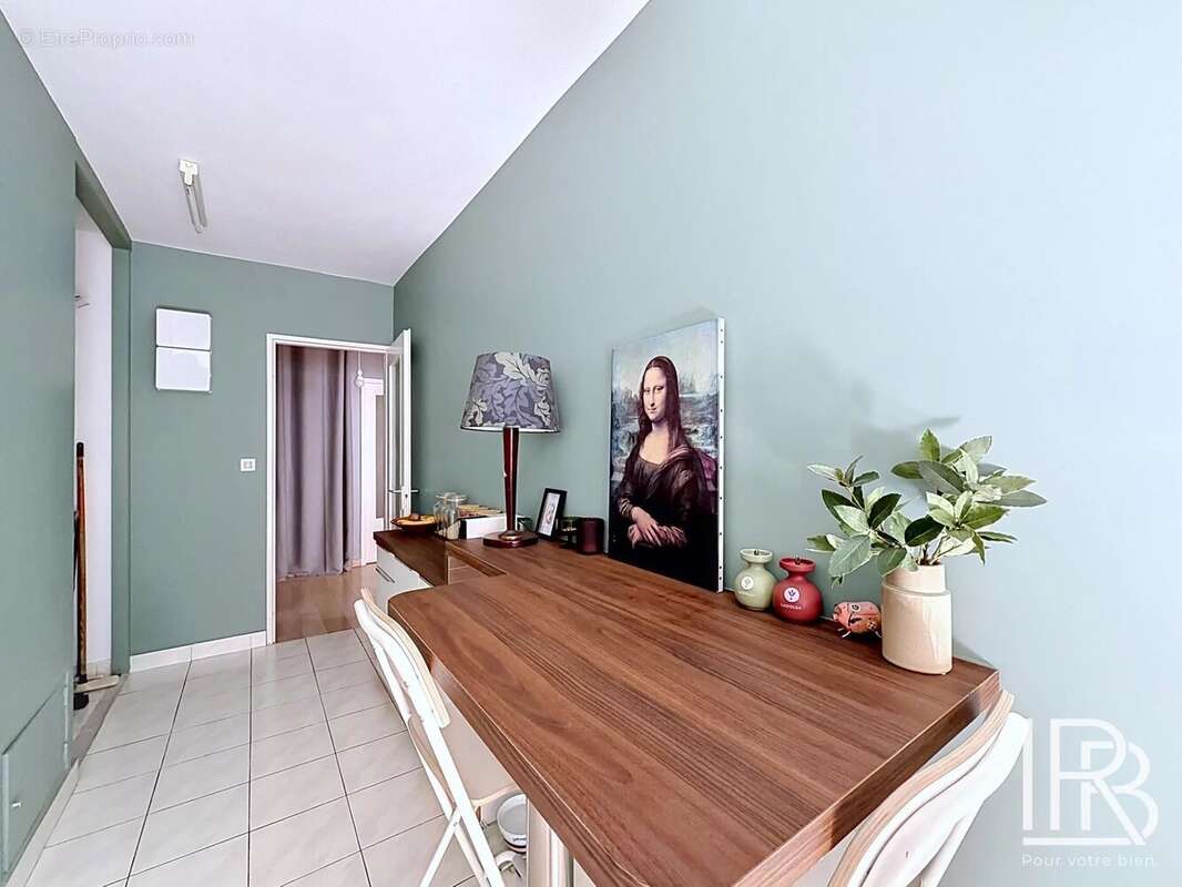 Appartement à MARSEILLE-7E