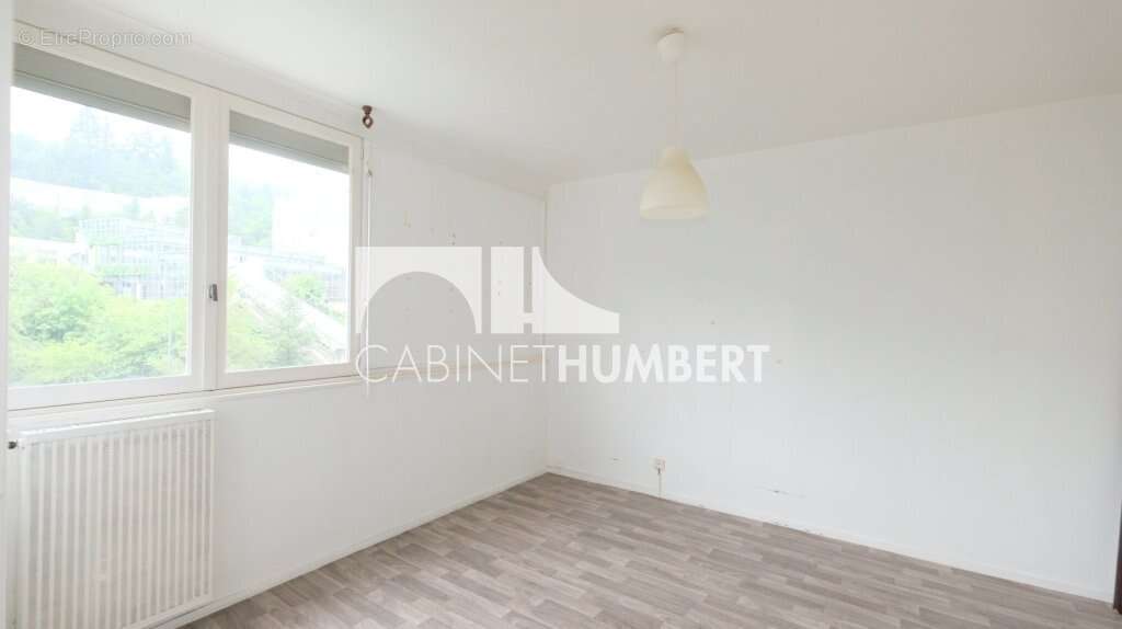 Appartement 53 m² à Saint-Etienne  - photo 4