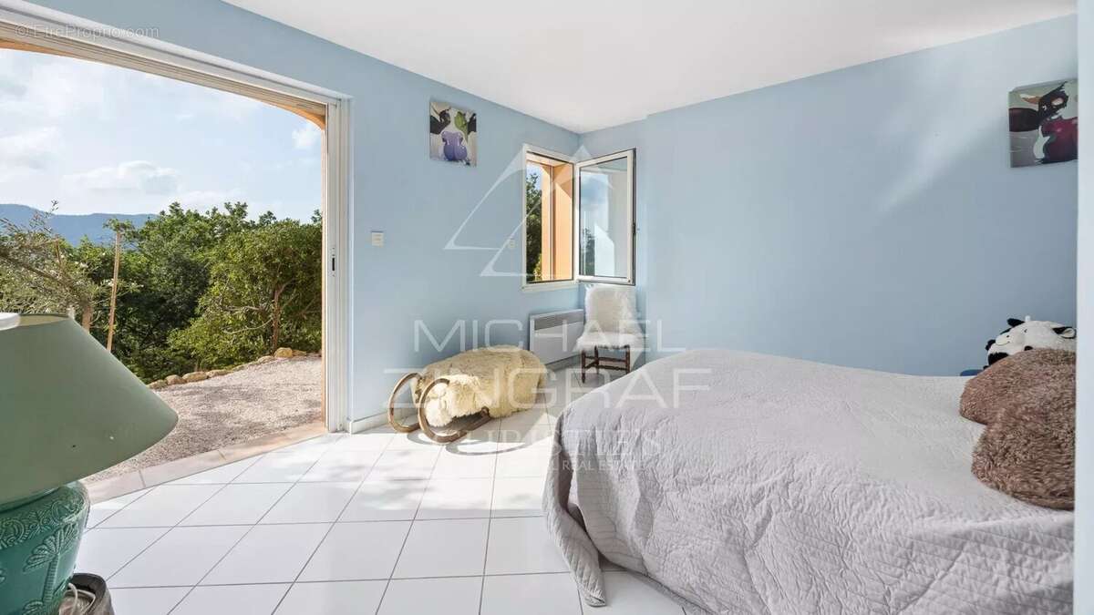 Propriété vue mer dans un écrin de sérénité - photo 11