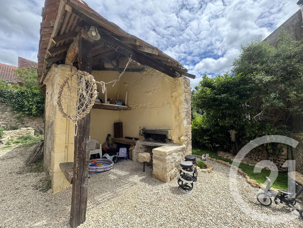 Maison à VARZY