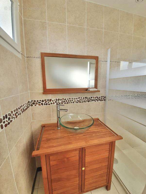 Maison à LA GUERCHE-SUR-L'AUBOIS