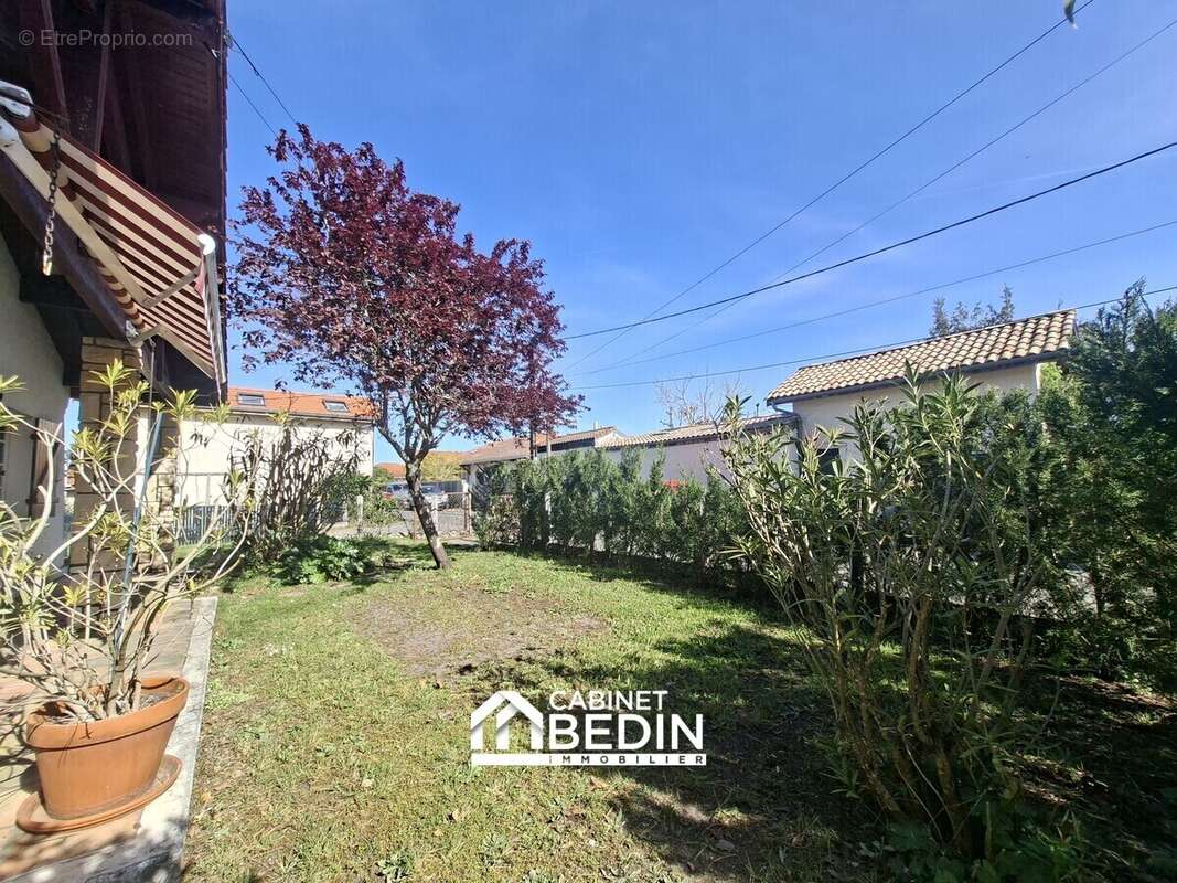 Maison à ARES