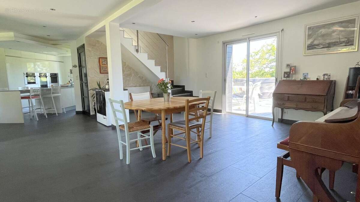 Maison à LA TURBALLE