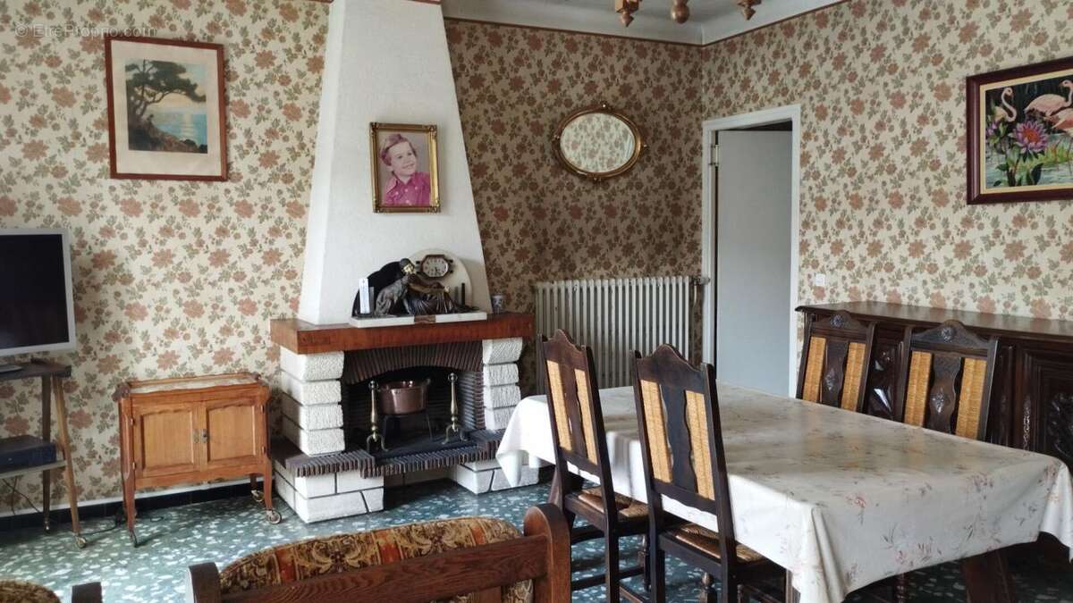 Maison à QUILLAN