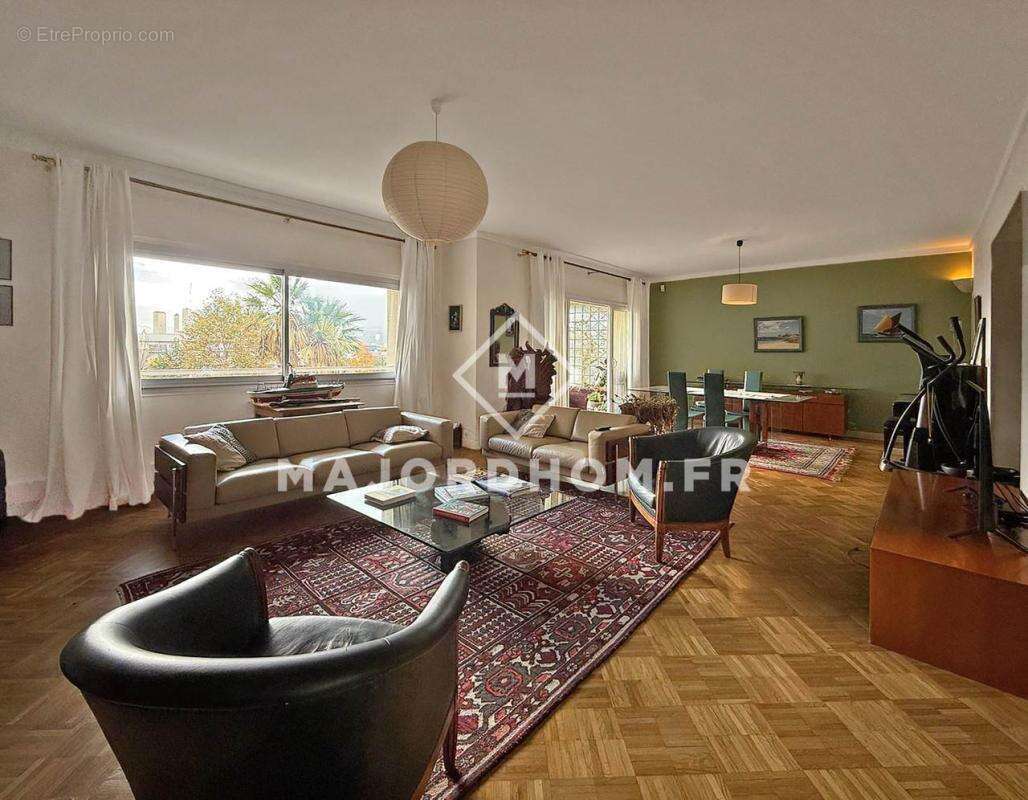 Appartement à MARSEILLE-8E