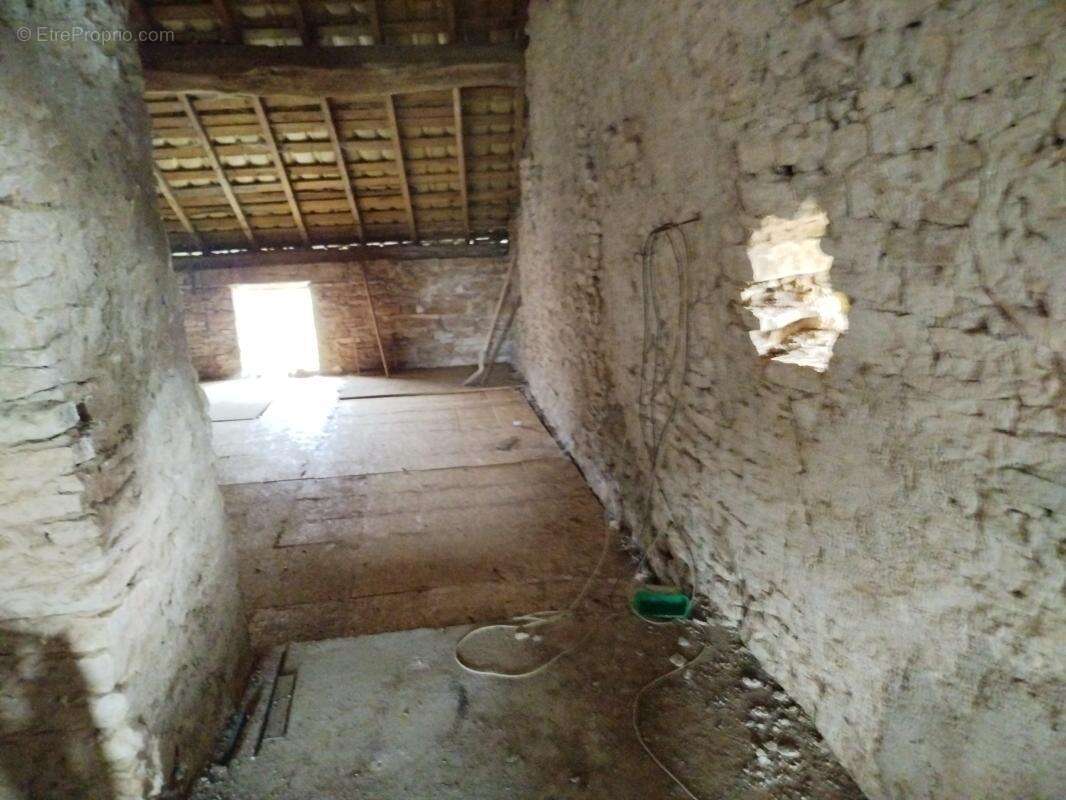 Appartement à CHAUX-LES-PORT