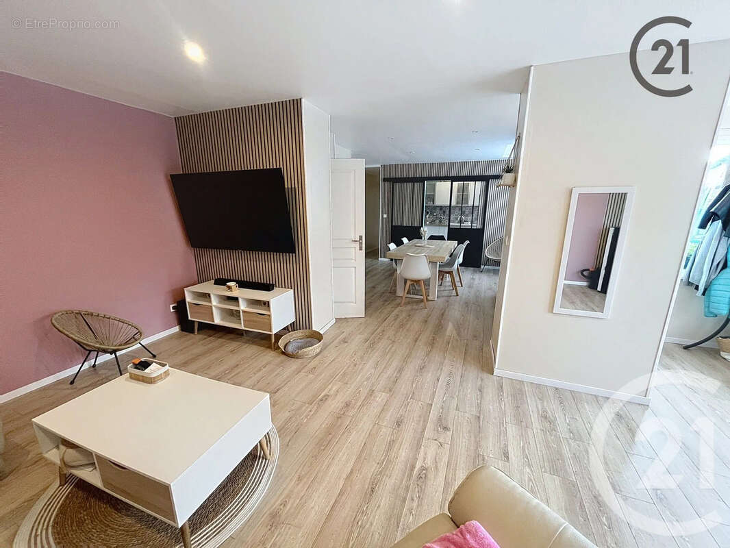 Maison à LA CHAUSSEE-SUR-MARNE