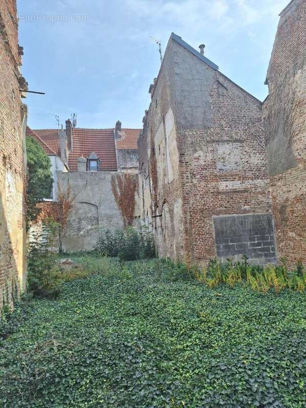 Terrain à CAMBRAI