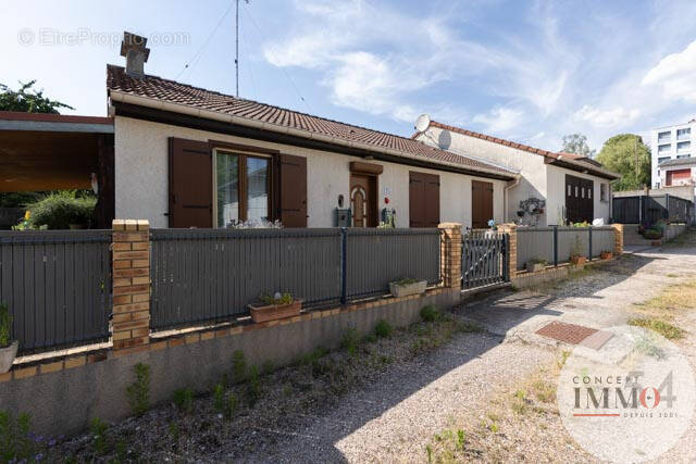 Maison à VARANGEVILLE