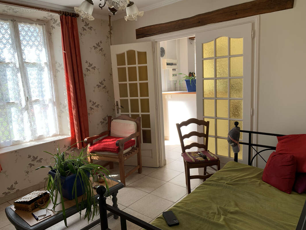 Maison à EGRISELLES-LE-BOCAGE