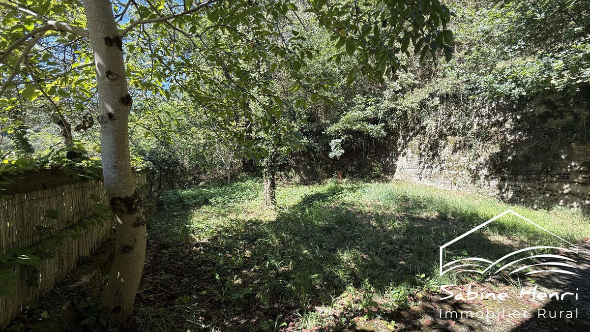Maison 50 m² à Crespin  - photo 8