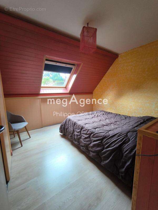 Maison à CHAZE-HENRY