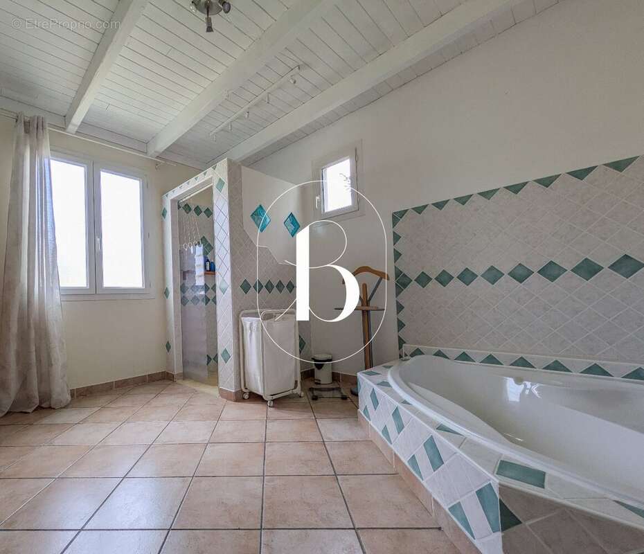 Une maison de plain pied dans un écrin de verdure ... - photo 15