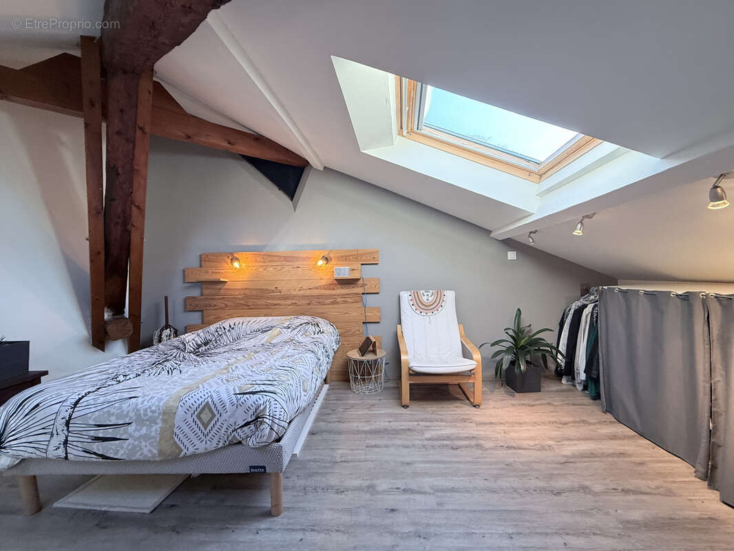 Appartement à VIZILLE