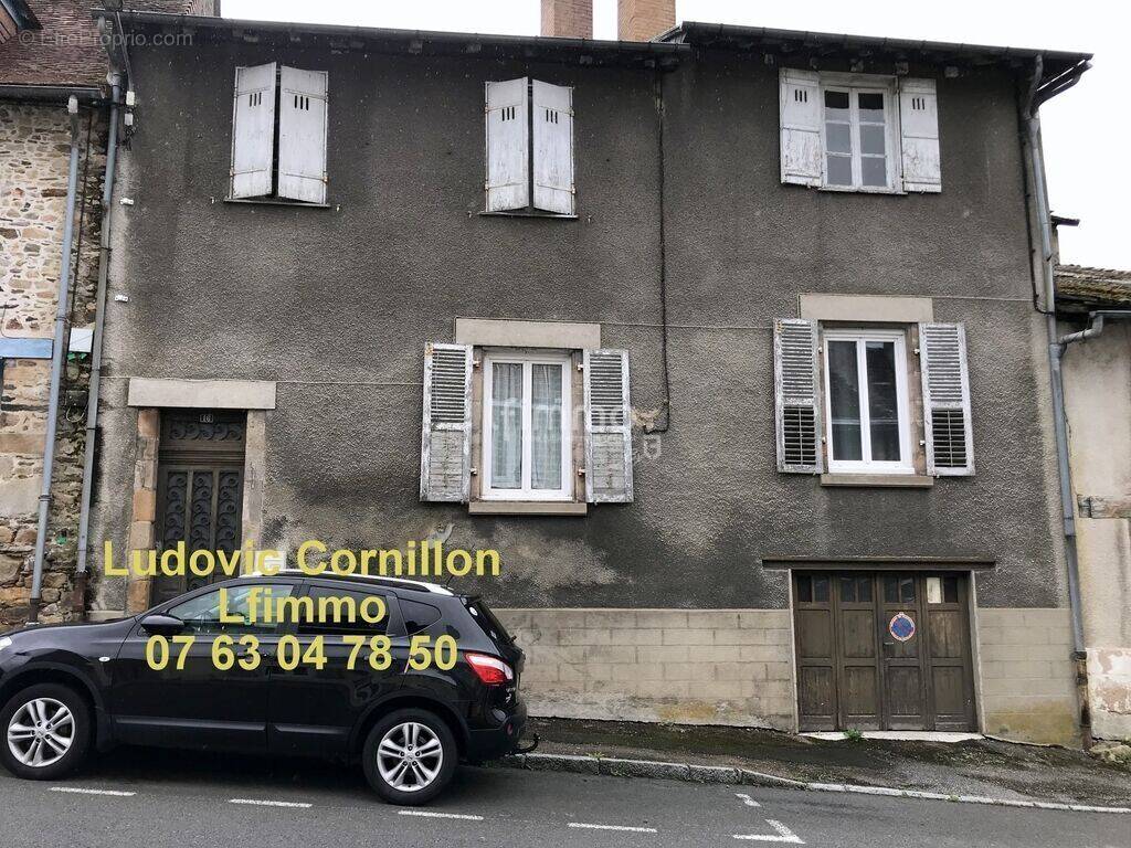 Maison à PIERRE-BUFFIERE