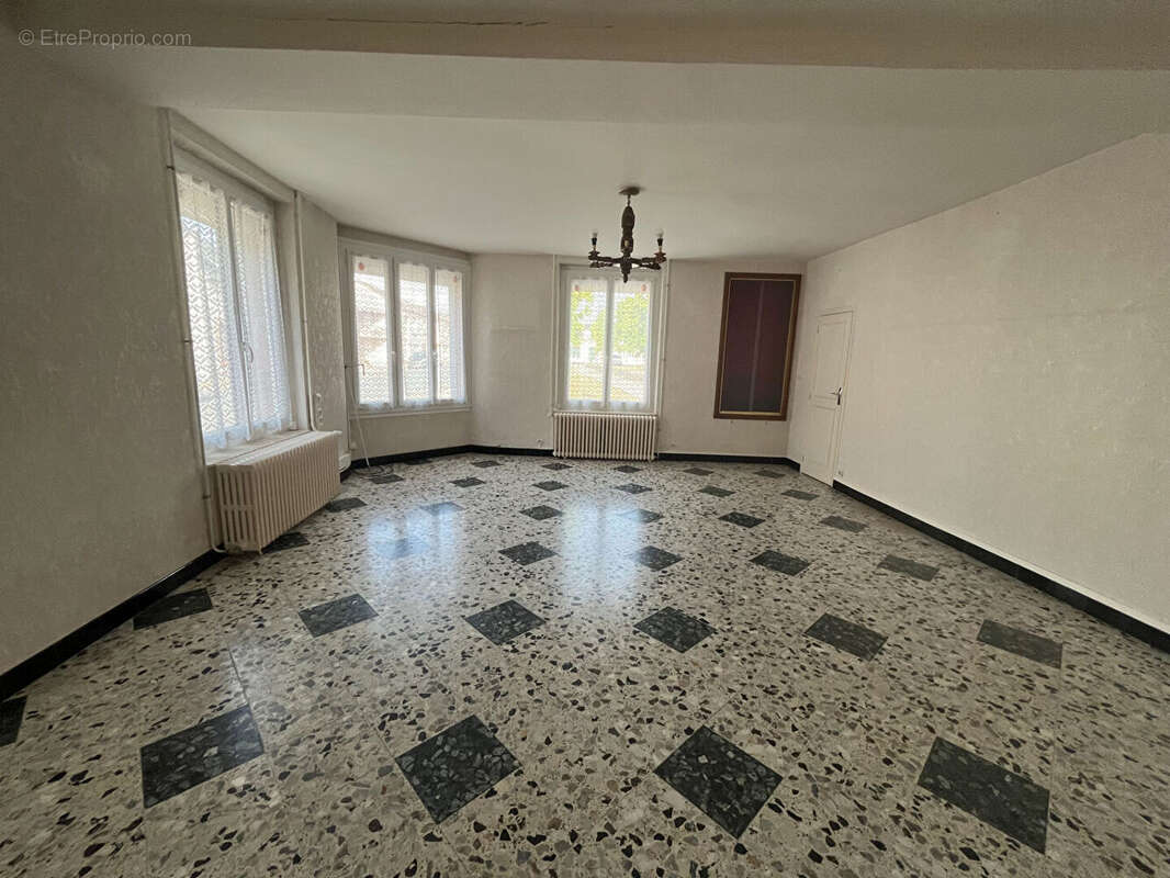 Maison à ARGENT-SUR-SAULDRE