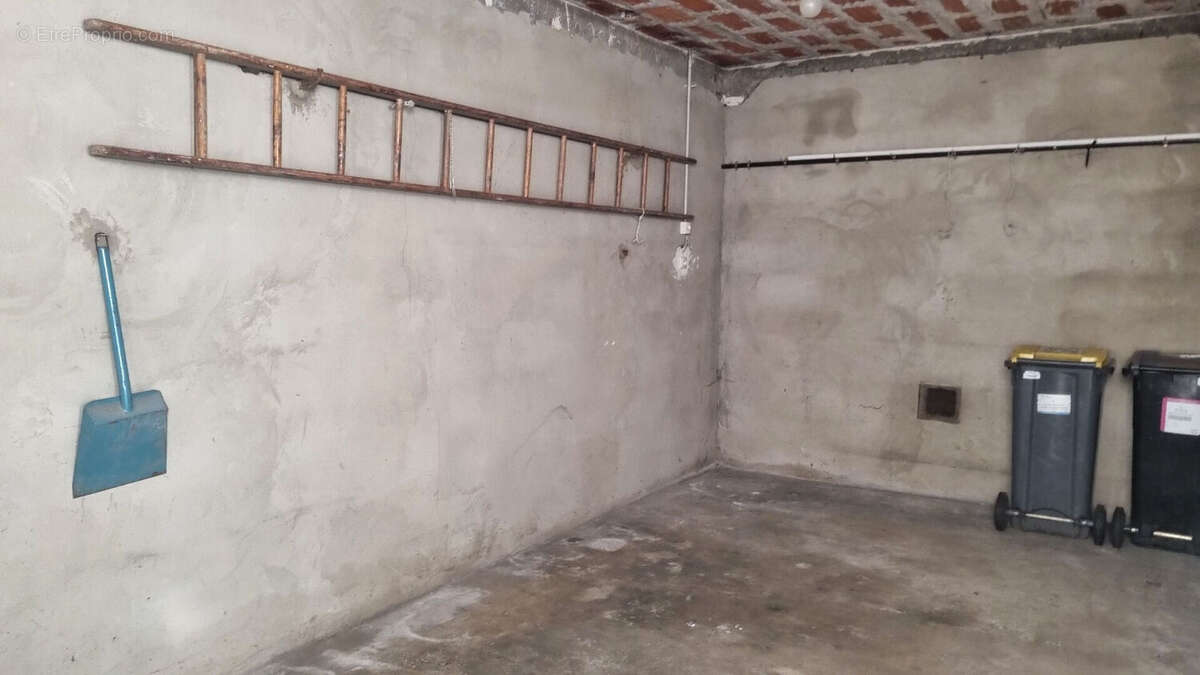 PONT-DU-CHÂTEAU / Centre bourg immeuble de rapport à vendre, belle opportunité ! - photo 17