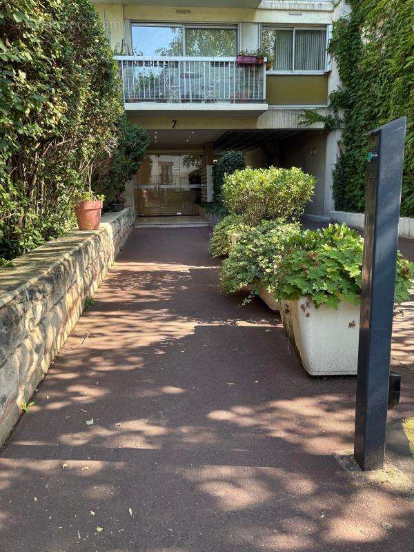 Appartement À Vendre - photo 8