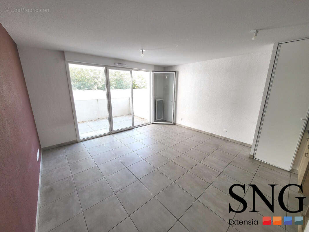 Appartement 59 m² à Vias  - photo 2