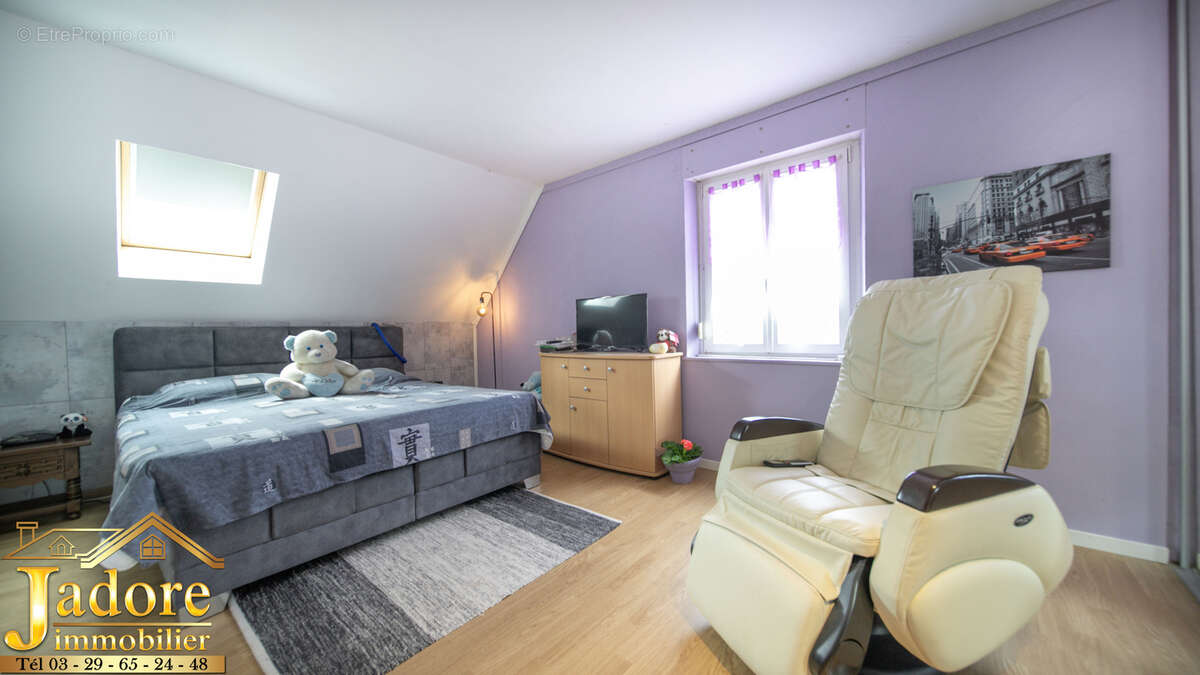 Maison à NEUVILLERS-SUR-FAVE