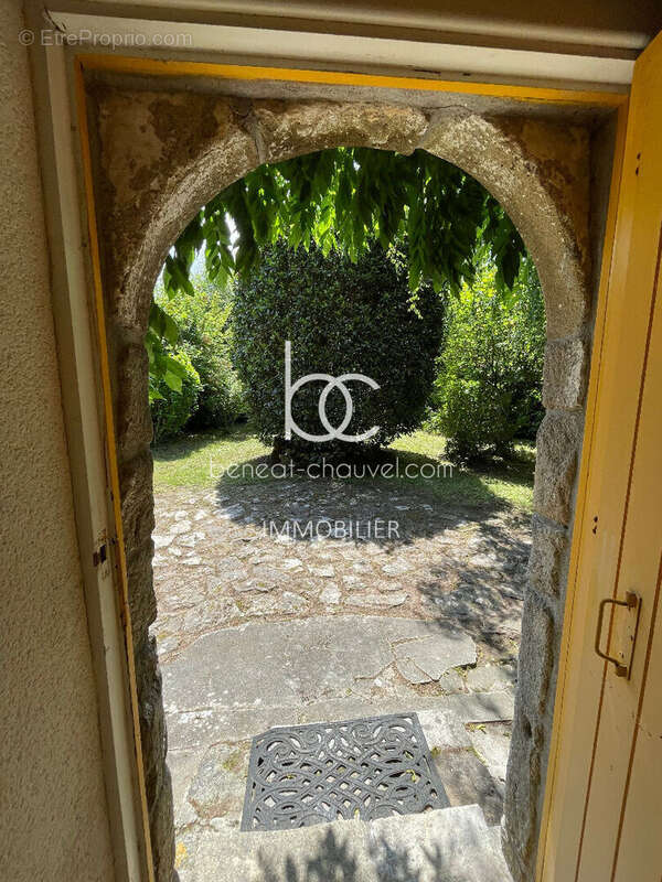 VENTE Maison Pêcheur Pierre  2 Chambres + Mezzanine  200m Golfe  Port Logeo  SAINT-GILDAS-DE-RHUYS (56730) - photo 4