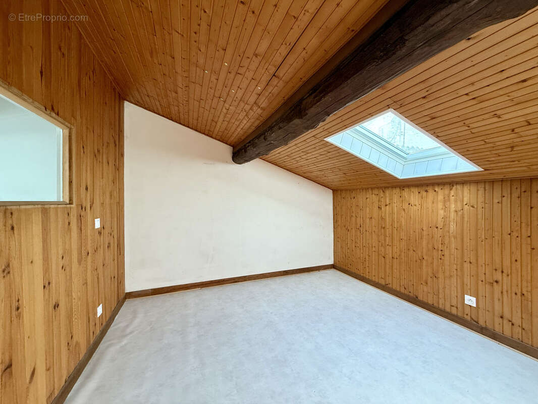 Appartement à LEVIGNAC