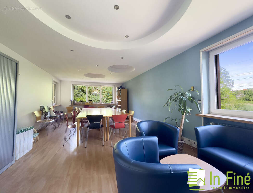 Commerce 353 m² à Ostwald  - photo 8