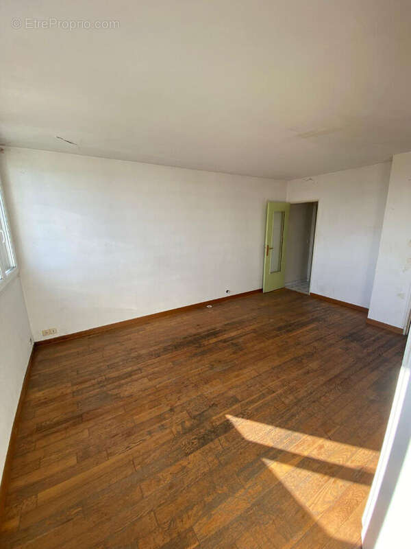 Appartement à ROMAINVILLE