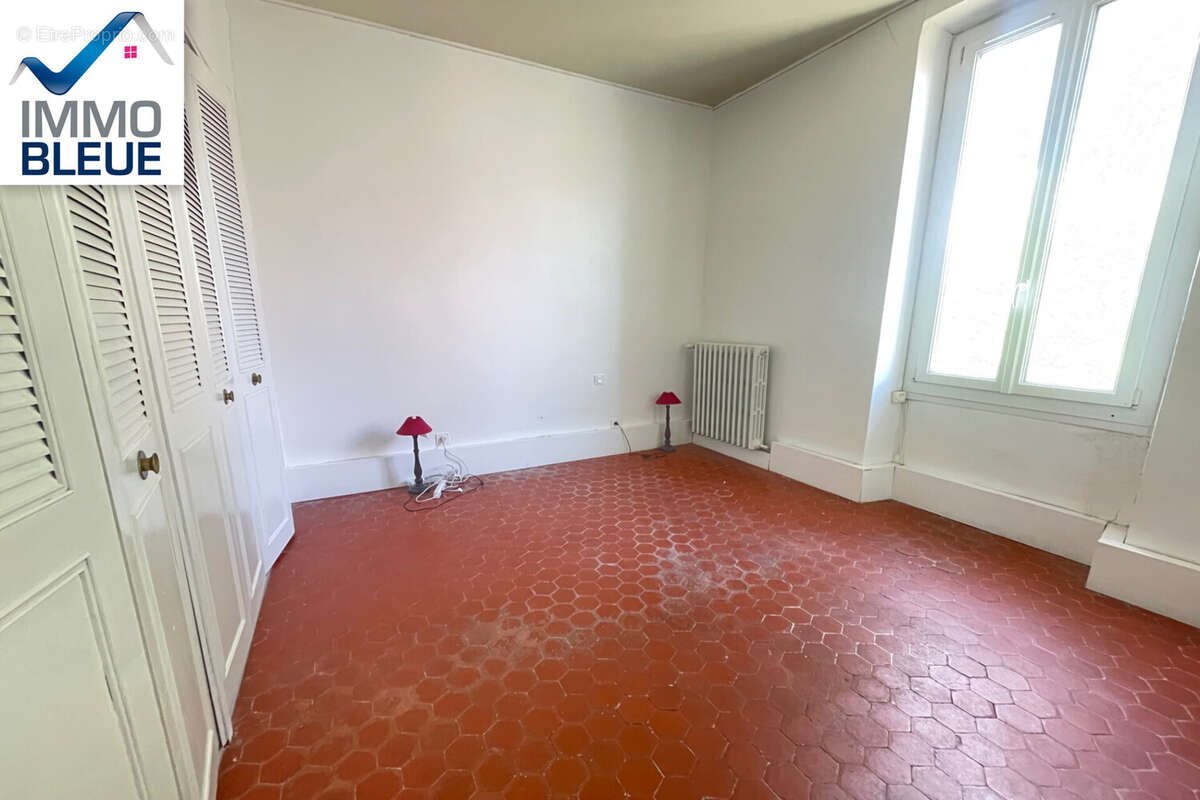 Maison à CHATEAUNEUF-LES-MARTIGUES