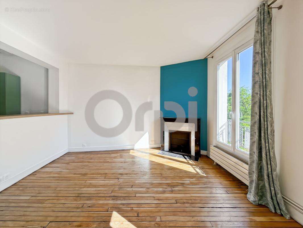Appartement à PARIS-20E