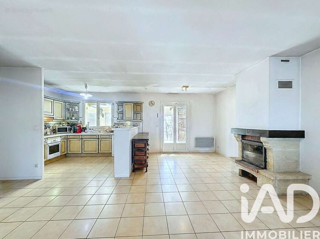 Maison 158 m² à Lissy  - photo 6