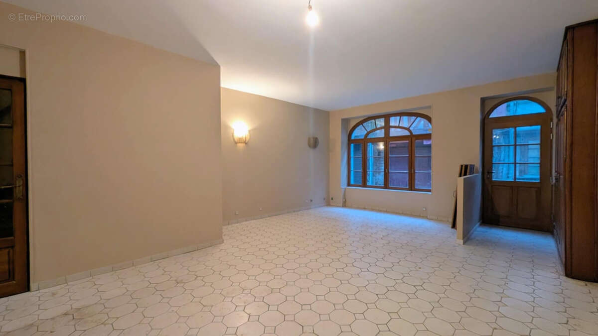 Maison à QUILLEBEUF-SUR-SEINE