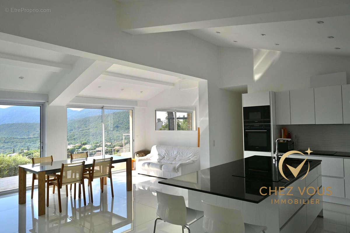 Maison à LA CROIX-VALMER