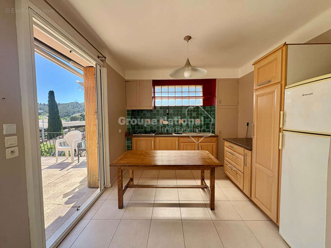 Appartement à LE ROVE