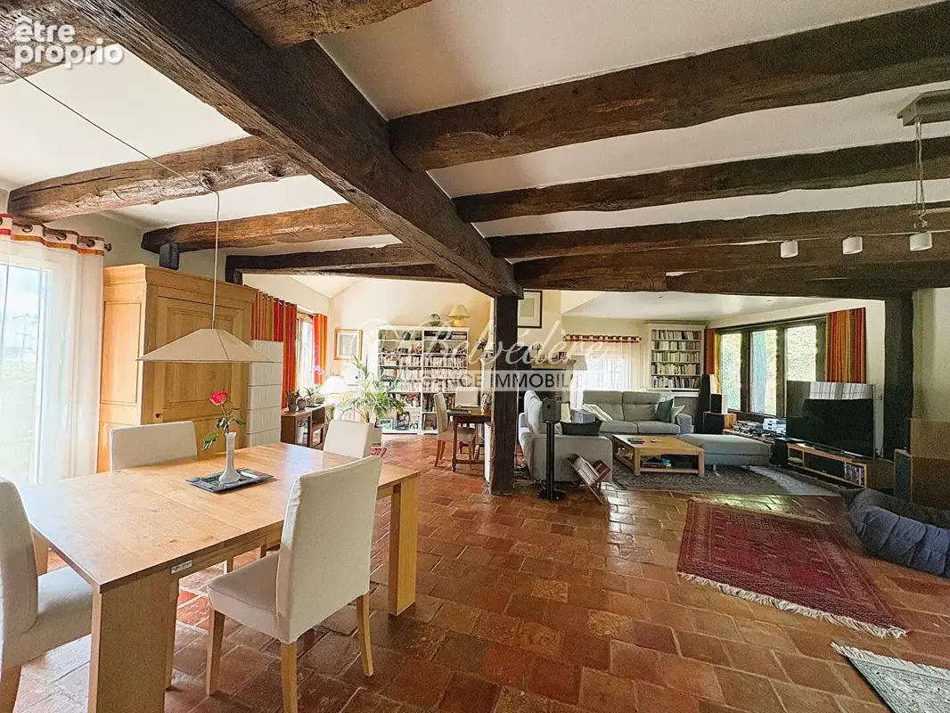 Maison 7 pièces 186 m² à vendre à Saint-Prix (95390) - photo 2