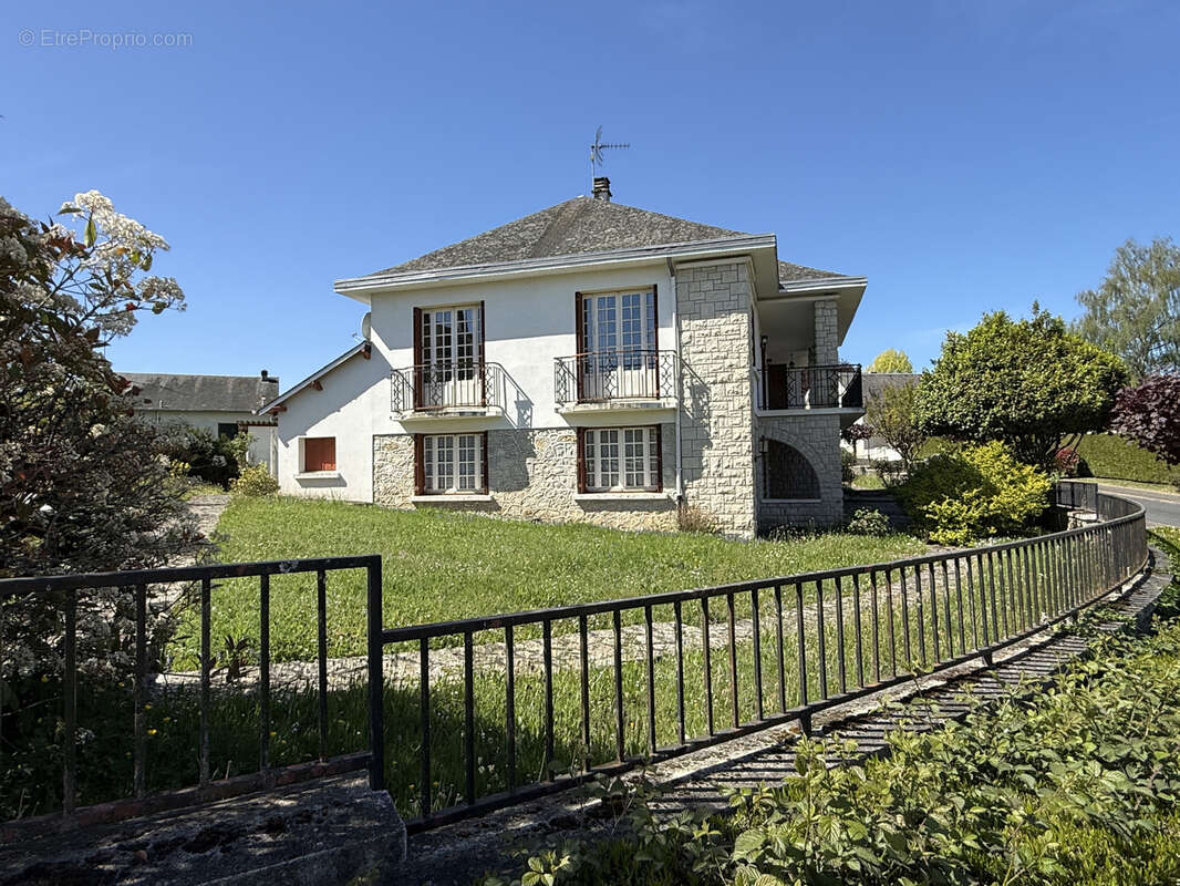 Maison à SAINT-SORNIN-LAVOLPS