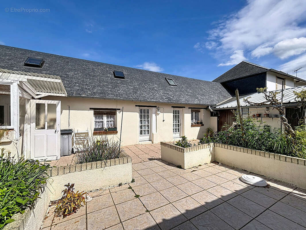 Maison à CONTEVILLE