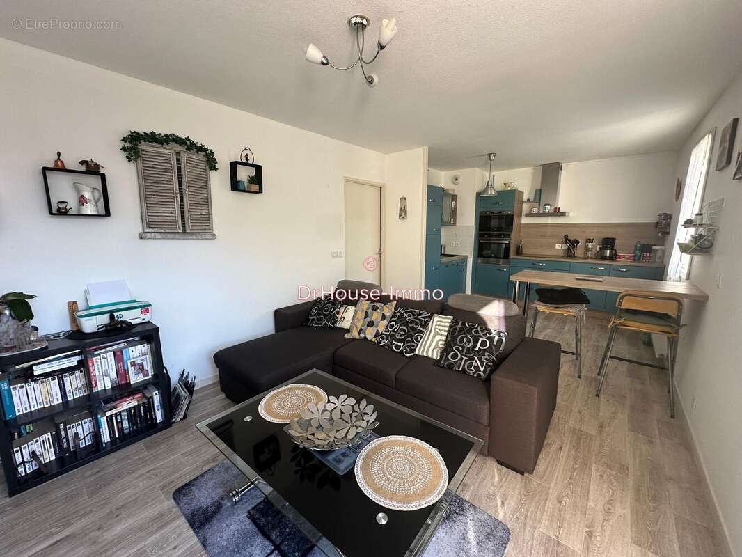 Appartement à PAREMPUYRE