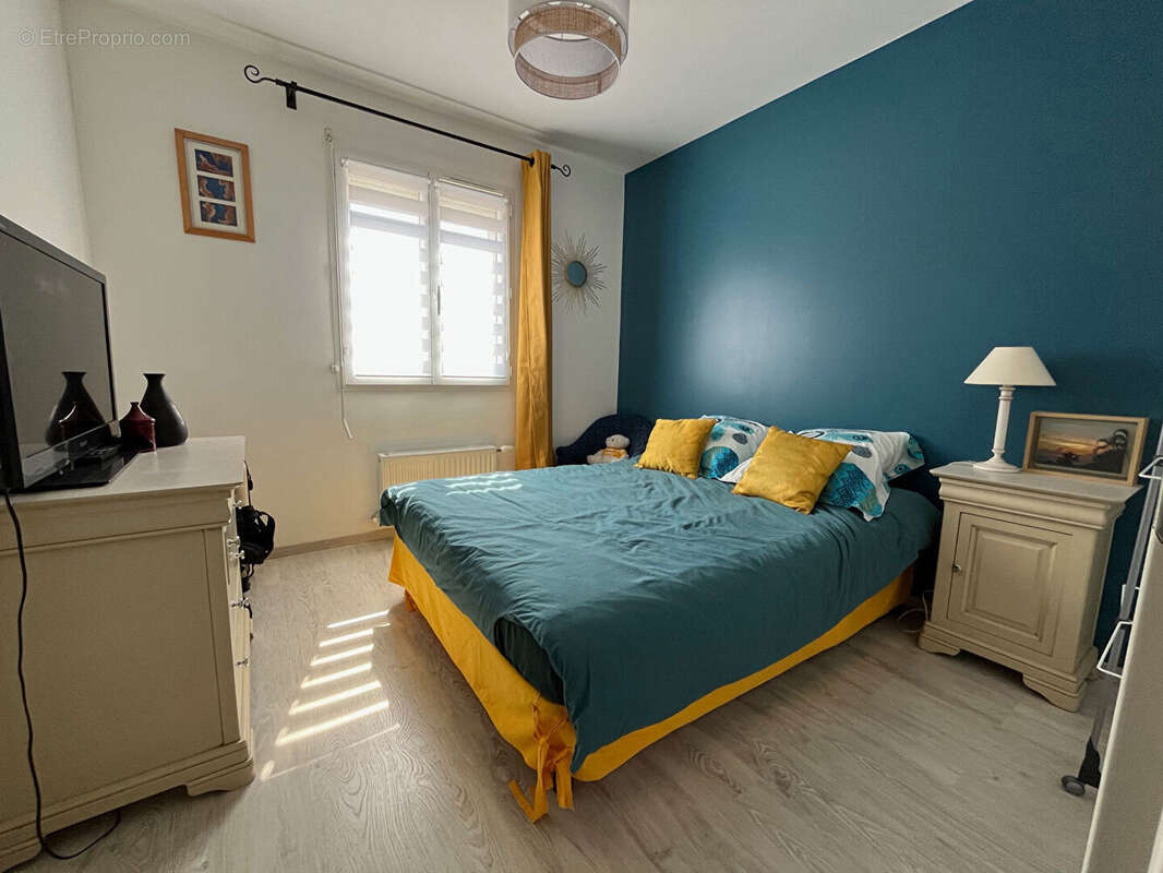 Maison à ENTRECHAUX