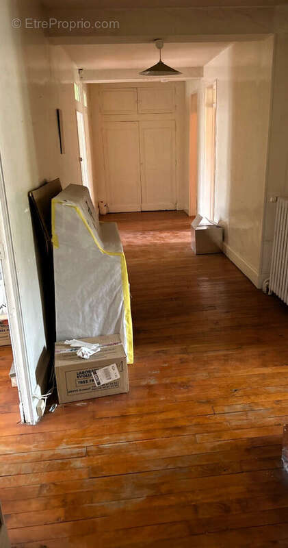 Maison à FERRIERES-SUR-SICHON