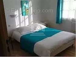 Commerce à TOURRETTES