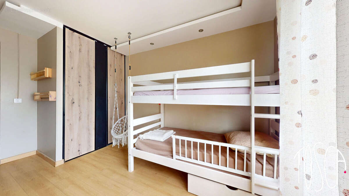 Appartement à THIAIS